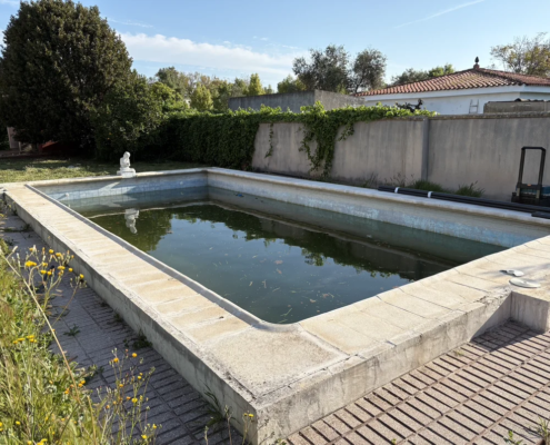 Instalación de depuradora y regulación de cloro y pH en piscina en Valencina de la Concepción